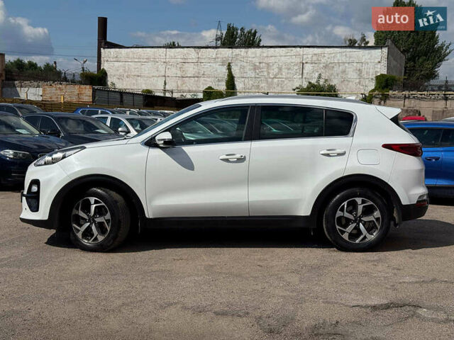 Белый Киа Sportage, объемом двигателя 1.6 л и пробегом 188 тыс. км за 17790 $, фото 1 на Automoto.ua