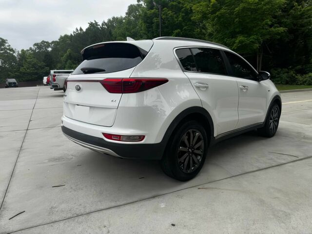 Білий Кіа Sportage, об'ємом двигуна 2.4 л та пробігом 48 тис. км за 10900 $, фото 4 на Automoto.ua