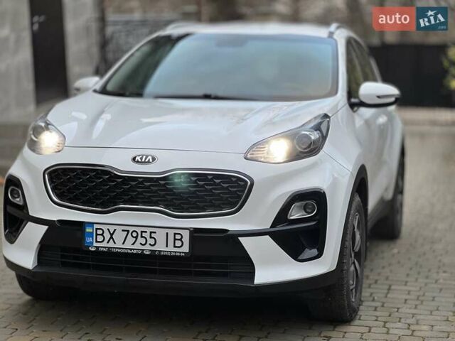 Белый Киа Sportage, объемом двигателя 1.59 л и пробегом 123 тыс. км за 16700 $, фото 1 на Automoto.ua