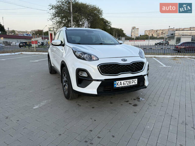 Киа Sportage 2018 в Одессе на Automoto.ua Белый Киа Sportage, объемом двигателя 1.59 л и пробегом 149 тыс. км за 14999 $, фото 11 на Automoto.ua