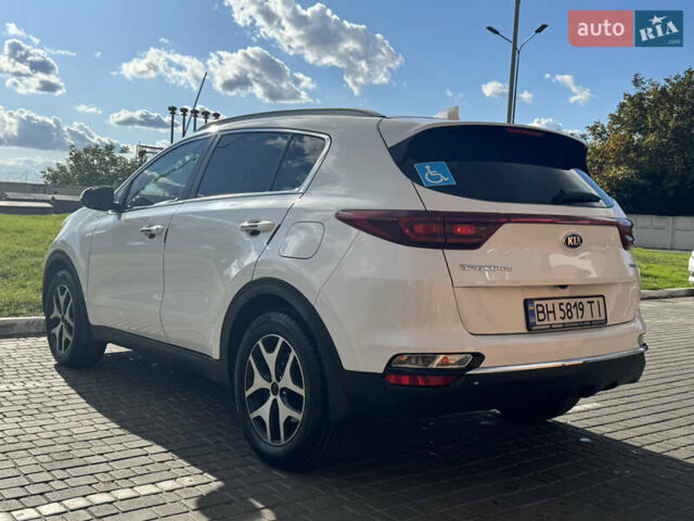 Киа Sportage 2018 в Одессе на Automoto.ua Белый Киа Sportage, объемом двигателя 1.6 л и пробегом 123 тыс. км за 18900 $, фото 9 на Automoto.ua