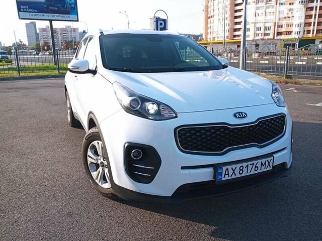 Білий Кіа Sportage, об'ємом двигуна 1.69 л та пробігом 115 тис. км за 16500 $, фото 6 на Automoto.ua