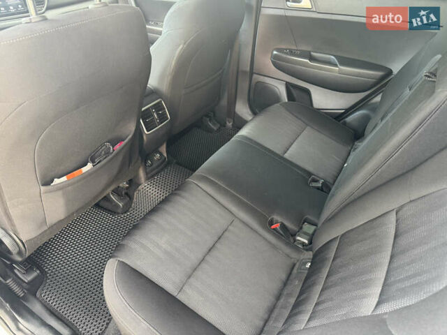 Киа Sportage 2018 в Одессе на Automoto.ua Белый Киа Sportage, объемом двигателя 1.6 л и пробегом 123 тыс. км за 18900 $, фото 14 на Automoto.ua