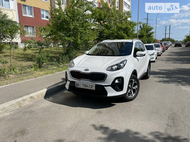 Белый Киа Sportage, объемом двигателя 1.6 л и пробегом 134 тыс. км за 17500 $, фото 1 на Automoto.ua