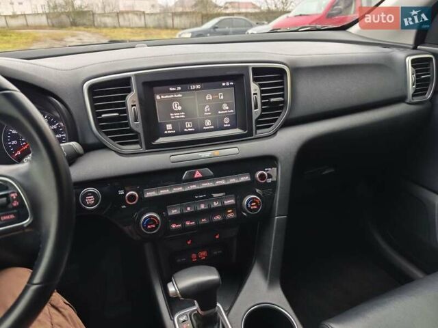 Білий Кіа Sportage, об'ємом двигуна 2.4 л та пробігом 77 тис. км за 17900 $, фото 59 на Automoto.ua