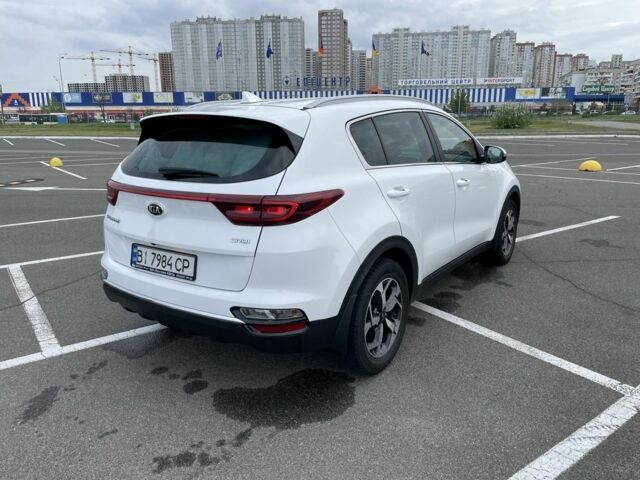 Білий Кіа Sportage, об'ємом двигуна 0.16 л та пробігом 132 тис. км за 17700 $, фото 2 на Automoto.ua