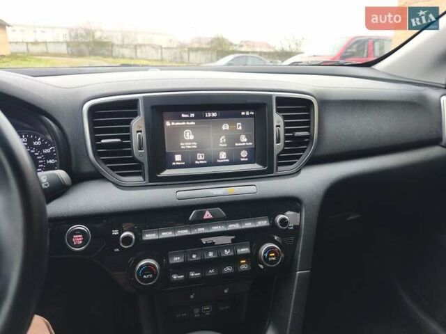 Білий Кіа Sportage, об'ємом двигуна 2.4 л та пробігом 77 тис. км за 17900 $, фото 58 на Automoto.ua