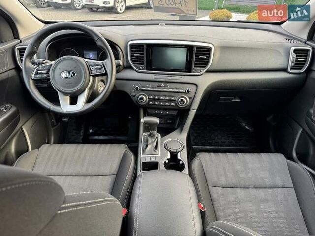 Белый Киа Sportage, объемом двигателя 1.6 л и пробегом 42 тыс. км за 17700 $, фото 5 на Automoto.ua