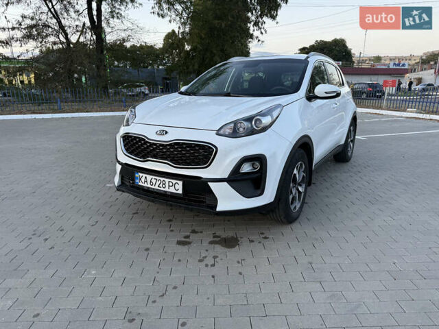 Киа Sportage 2018 в Одессе на Automoto.ua Белый Киа Sportage, объемом двигателя 1.59 л и пробегом 149 тыс. км за 14999 $, фото 14 на Automoto.ua