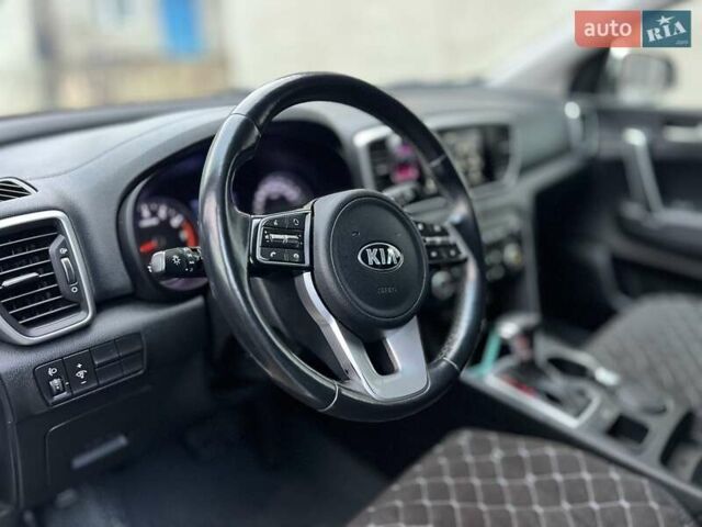 Белый Киа Sportage, объемом двигателя 1.59 л и пробегом 123 тыс. км за 16700 $, фото 21 на Automoto.ua