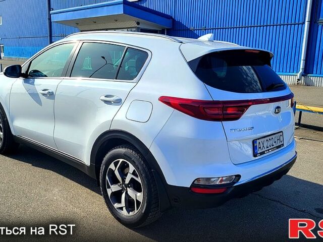 Білий Кіа Sportage, об'ємом двигуна 1.6 л та пробігом 67 тис. км за 18700 $, фото 4 на Automoto.ua