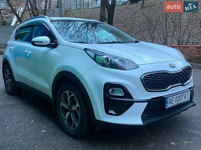 Білий Кіа Sportage, об'ємом двигуна 1.6 л та пробігом 61 тис. км за 21300 $, фото 1 на Automoto.ua