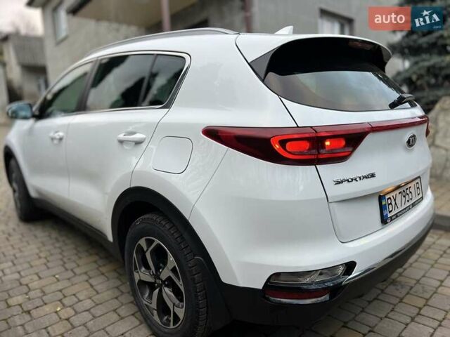Белый Киа Sportage, объемом двигателя 1.59 л и пробегом 123 тыс. км за 16700 $, фото 3 на Automoto.ua