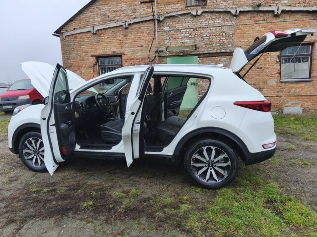 Білий Кіа Sportage, об'ємом двигуна 2.4 л та пробігом 77 тис. км за 17900 $, фото 8 на Automoto.ua