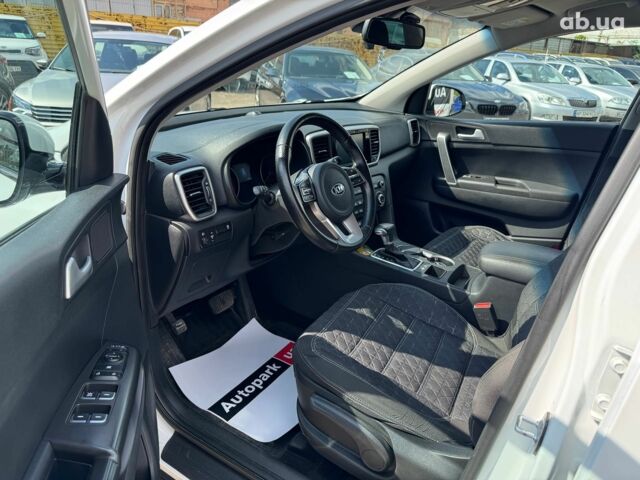 Белый Киа Sportage, объемом двигателя 1.6 л и пробегом 188 тыс. км за 18290 $, фото 9 на Automoto.ua