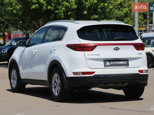 Белый Киа Sportage, объемом двигателя 1.69 л и пробегом 162 тыс. км за 17900 $, фото 4 на Automoto.ua