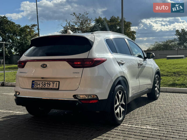 Киа Sportage 2018 в Одессе на Automoto.ua Белый Киа Sportage, объемом двигателя 1.6 л и пробегом 123 тыс. км за 18900 $, фото 6 на Automoto.ua