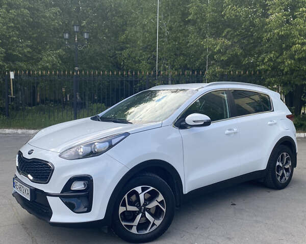 Білий Кіа Sportage, об'ємом двигуна 1.59 л та пробігом 55 тис. км за 16700 $, фото 4 на Automoto.ua