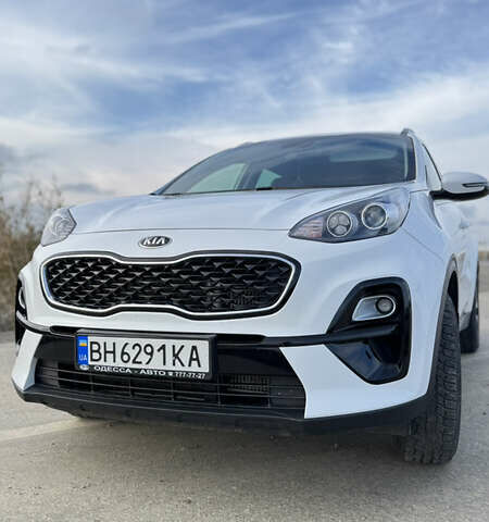 Белый Киа Sportage, объемом двигателя 1.6 л и пробегом 148 тыс. км за 16500 $, фото 3 на Automoto.ua