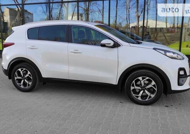 Білий Кіа Sportage, об'ємом двигуна 1.6 л та пробігом 66 тис. км за 18900 $, фото 12 на Automoto.ua