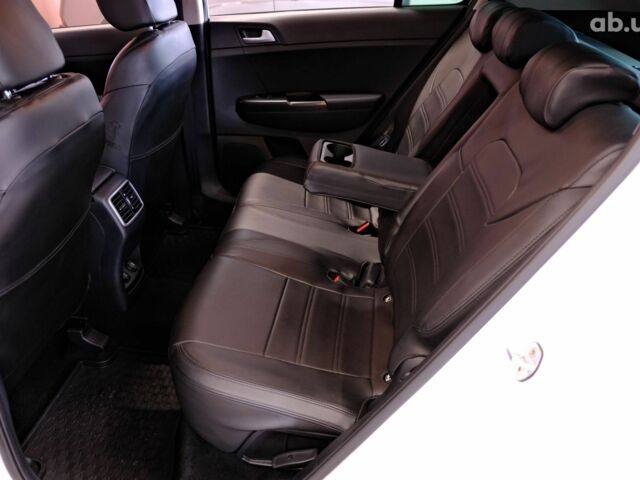 Кіа Sportage 2019 у Одесі на Automoto.ua Білий Кіа Sportage, об'ємом двигуна 1.6 л та пробігом 129 тис. км за 18900 $, фото 8 на Automoto.ua