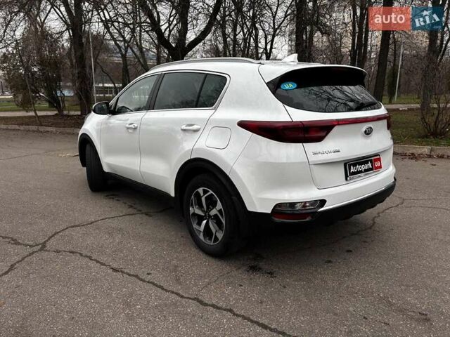 Белый Киа Sportage, объемом двигателя 1.6 л и пробегом 61 тыс. км за 19990 $, фото 1 на Automoto.ua