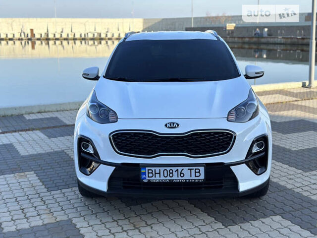 Белый Киа Sportage, объемом двигателя 1.6 л и пробегом 82 тыс. км за 19000 $, фото 6 на Automoto.ua