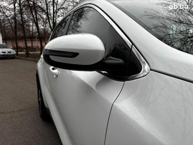 Білий Кіа Sportage, об'ємом двигуна 1.6 л та пробігом 61 тис. км за 19990 $, фото 9 на Automoto.ua