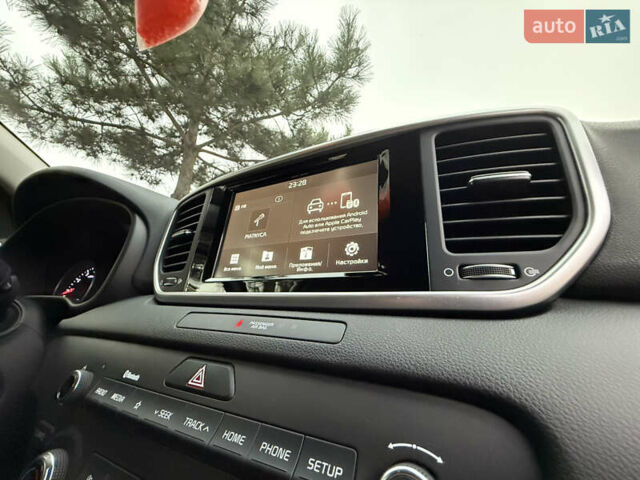 Белый Киа Sportage, объемом двигателя 1.59 л и пробегом 72 тыс. км за 18500 $, фото 100 на Automoto.ua