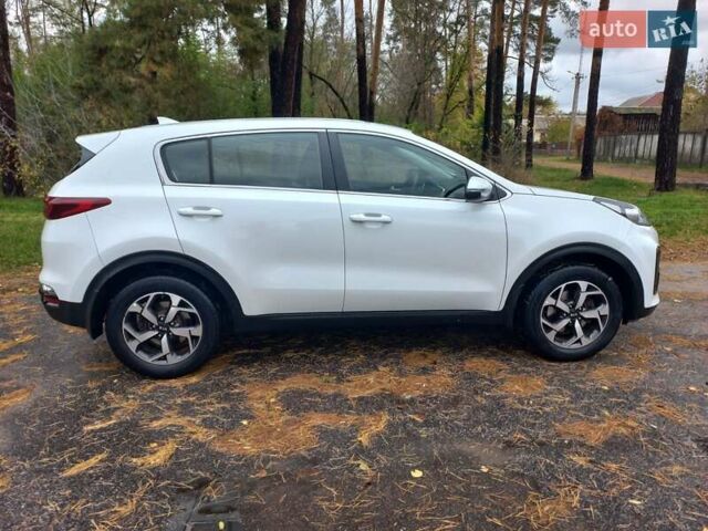 Белый Киа Sportage, объемом двигателя 1.59 л и пробегом 53 тыс. км за 16950 $, фото 11 на Automoto.ua