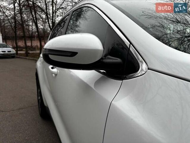 Белый Киа Sportage, объемом двигателя 1.6 л и пробегом 61 тыс. км за 19990 $, фото 9 на Automoto.ua