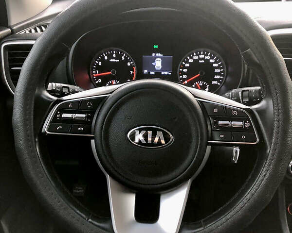 Білий Кіа Sportage, об'ємом двигуна 1.59 л та пробігом 37 тис. км за 21500 $, фото 13 на Automoto.ua