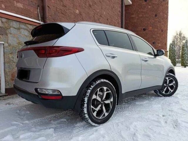Белый Киа Sportage, объемом двигателя 2 л и пробегом 102 тыс. км за 10200 $, фото 8 на Automoto.ua