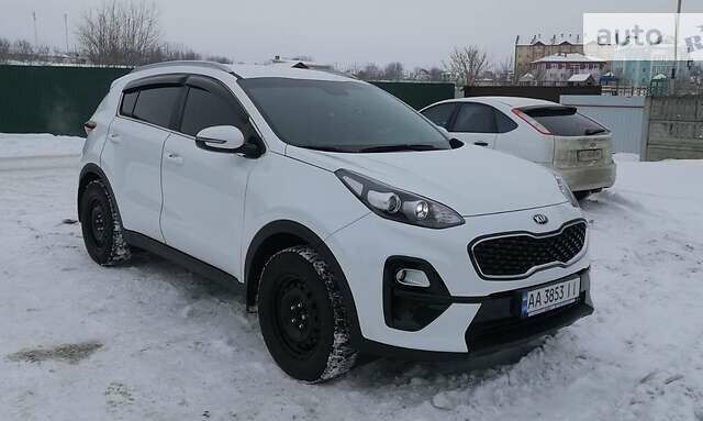 Белый Киа Sportage, объемом двигателя 1.6 л и пробегом 45 тыс. км за 21000 $, фото 28 на Automoto.ua