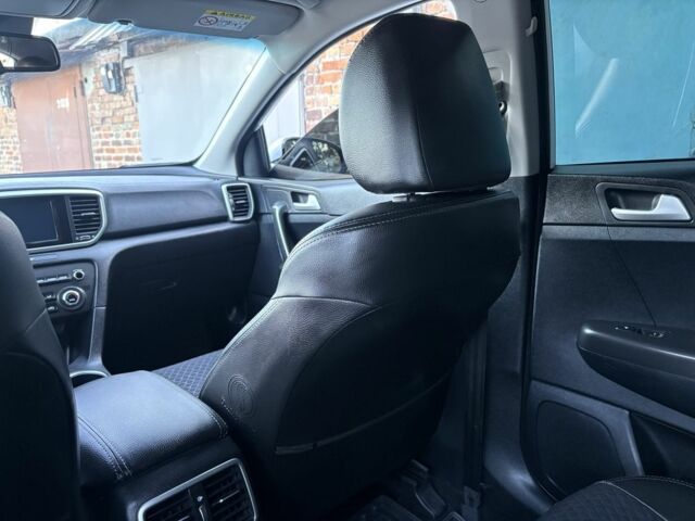 Белый Киа Sportage, объемом двигателя 1.6 л и пробегом 66 тыс. км за 19500 $, фото 9 на Automoto.ua