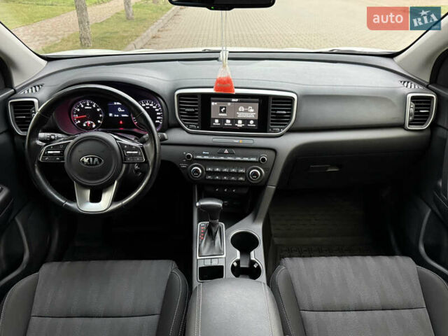 Белый Киа Sportage, объемом двигателя 1.59 л и пробегом 72 тыс. км за 18500 $, фото 92 на Automoto.ua