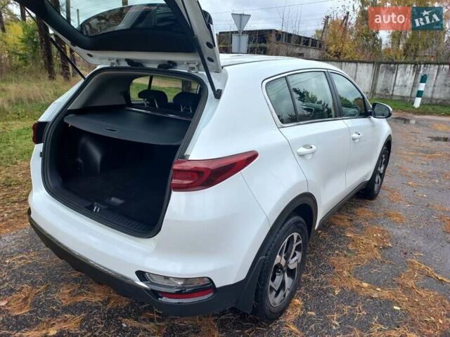 Белый Киа Sportage, объемом двигателя 1.59 л и пробегом 53 тыс. км за 16950 $, фото 58 на Automoto.ua