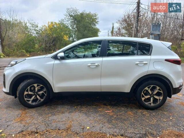 Белый Киа Sportage, объемом двигателя 1.59 л и пробегом 53 тыс. км за 16950 $, фото 66 на Automoto.ua