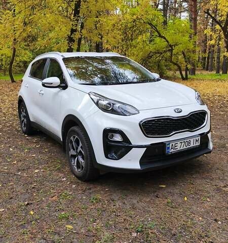 Білий Кіа Sportage, об'ємом двигуна 1.59 л та пробігом 65 тис. км за 17500 $, фото 1 на Automoto.ua