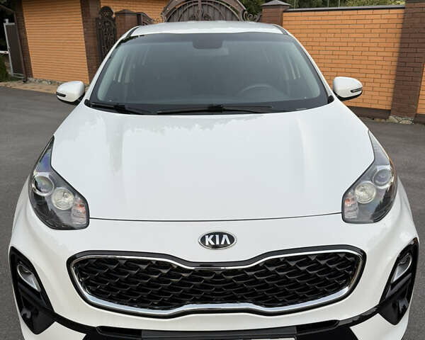 Білий Кіа Sportage, об'ємом двигуна 1.6 л та пробігом 71 тис. км за 16500 $, фото 1 на Automoto.ua