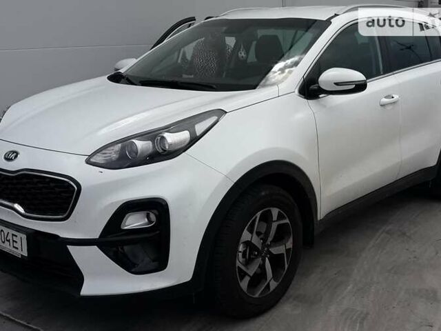 Білий Кіа Sportage, об'ємом двигуна 1.59 л та пробігом 78 тис. км за 18300 $, фото 2 на Automoto.ua