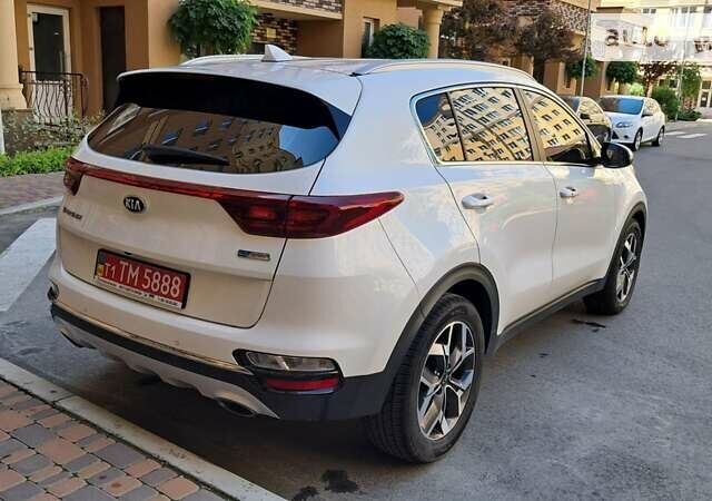 Белый Киа Sportage, объемом двигателя 2 л и пробегом 131 тыс. км за 22800 $, фото 8 на Automoto.ua