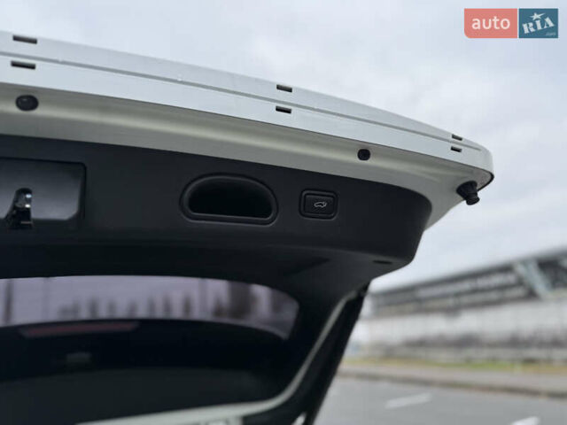 Белый Киа Sportage, объемом двигателя 2 л и пробегом 129 тыс. км за 24900 $, фото 13 на Automoto.ua