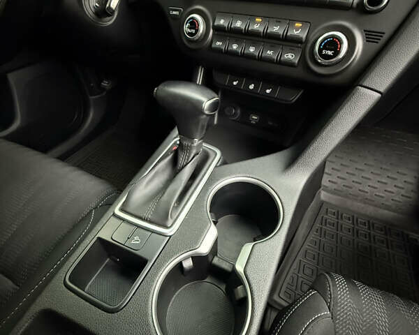 Белый Киа Sportage, объемом двигателя 1.59 л и пробегом 72 тыс. км за 18500 $, фото 99 на Automoto.ua