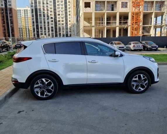 Белый Киа Sportage, объемом двигателя 2 л и пробегом 98 тыс. км за 16900 $, фото 2 на Automoto.ua