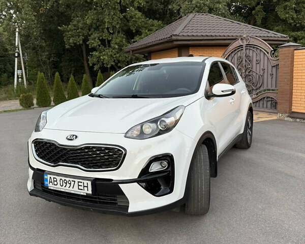 Білий Кіа Sportage, об'ємом двигуна 1.6 л та пробігом 71 тис. км за 16500 $, фото 2 на Automoto.ua