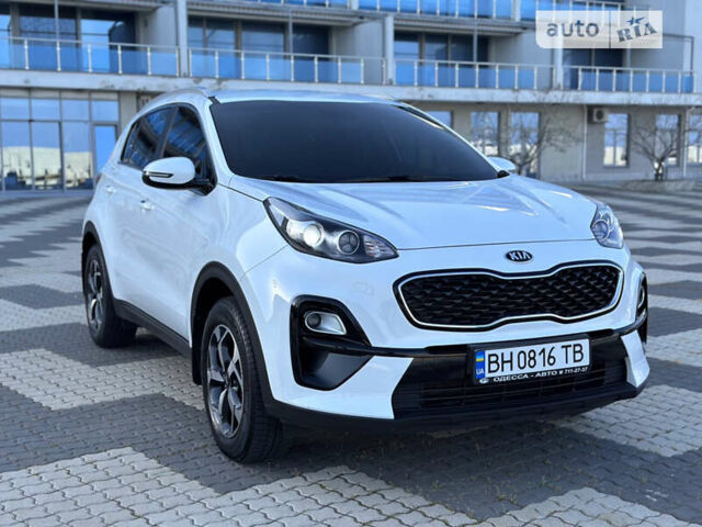 Белый Киа Sportage, объемом двигателя 1.6 л и пробегом 82 тыс. км за 19000 $, фото 27 на Automoto.ua