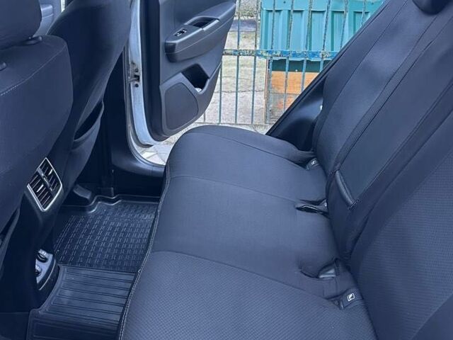 Белый Киа Sportage, объемом двигателя 1.6 л и пробегом 147 тыс. км за 16500 $, фото 11 на Automoto.ua