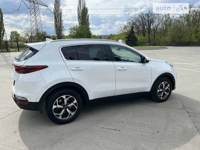 Белый Киа Sportage, объемом двигателя 1.59 л и пробегом 53 тыс. км за 18900 $, фото 13 на Automoto.ua