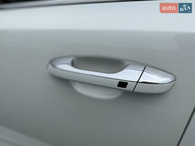 Белый Киа Sportage, объемом двигателя 2 л и пробегом 129 тыс. км за 24900 $, фото 17 на Automoto.ua
